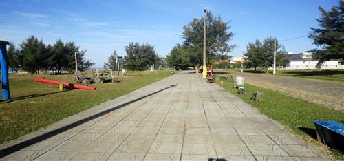 Terrenos de 300m² na Praia do Paraíso 